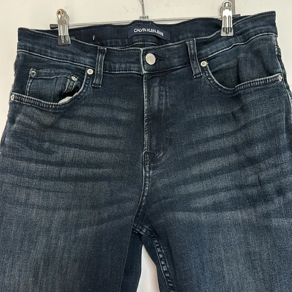 EUC, Calvin Klein straight leg